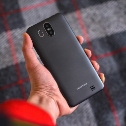 Обзор смартфона Homtom S17: экран 5.5", 640×1280, 18:9, 4 ядра MT6580, 2GB RAM, 16GB ROM, 2SIM + MicroSD.