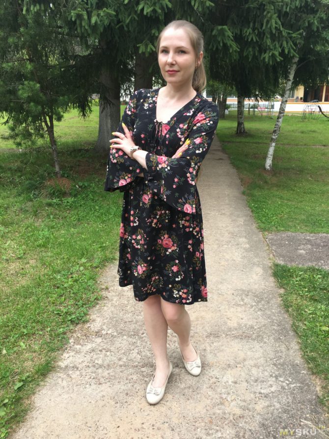 Летнее платье в цветочек