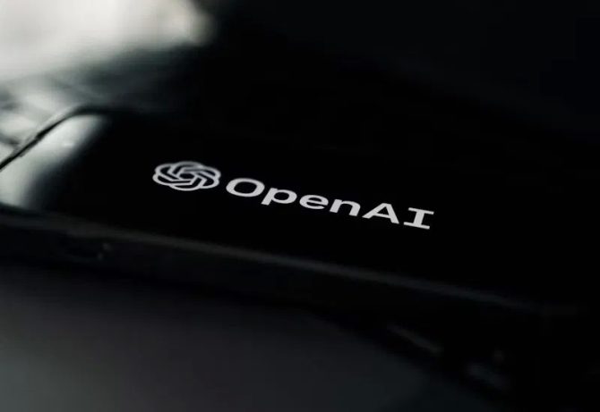OpenAI обвинила Apple в краже секретов — теперь обе компании обвиняют друг друга в шпионаже